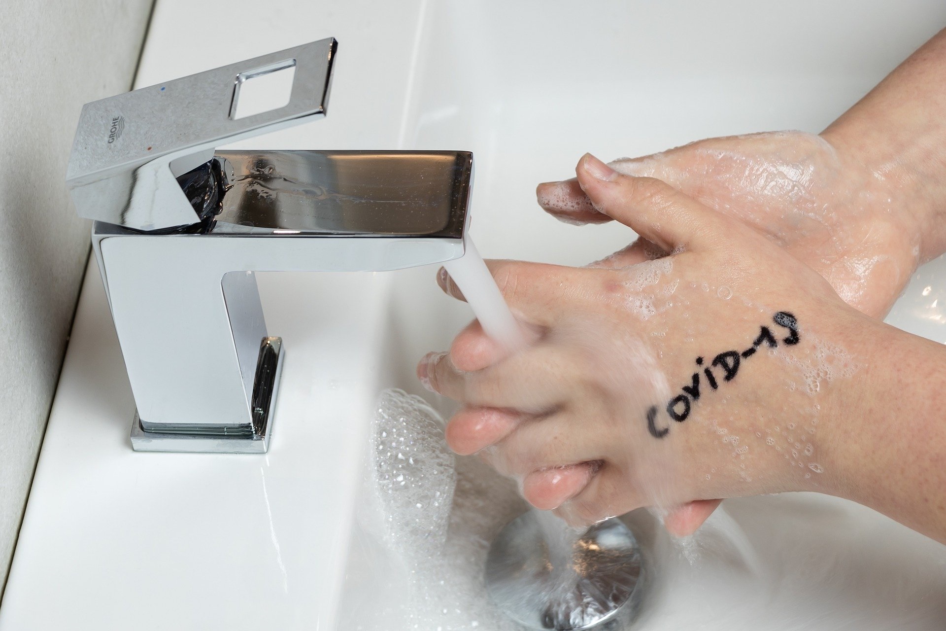 Handen wassen ivm corona